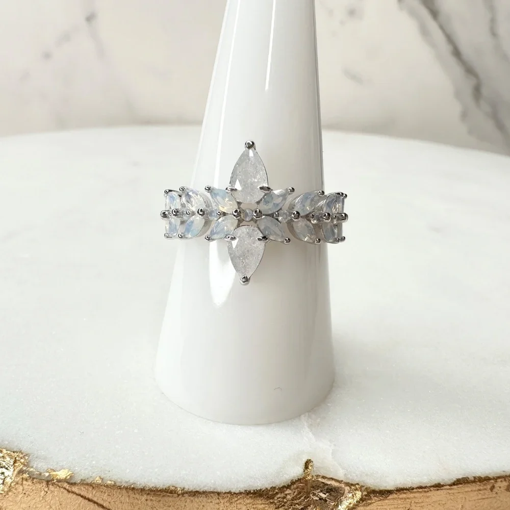 Bomb Party Twice As Nice Sterling Silver Ice Crystal Ring Size 9 NWT RBP7456